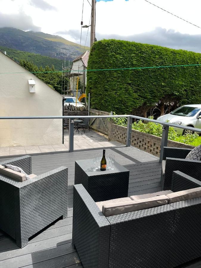 ランベリス 4-6 Guests In Centre Location With Stunning Viewsヴィラ エクステリア 写真